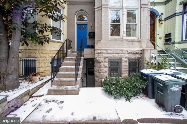 1443 W St NW