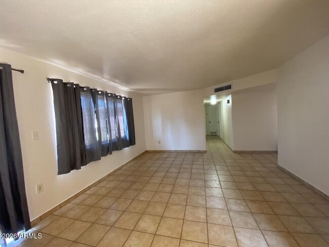 Photo - 74 NW Cargil Pl