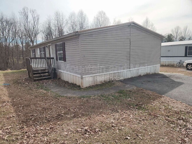 Building Photo - 17 Misty Mountain Way