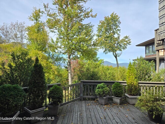 84 Highland Rd