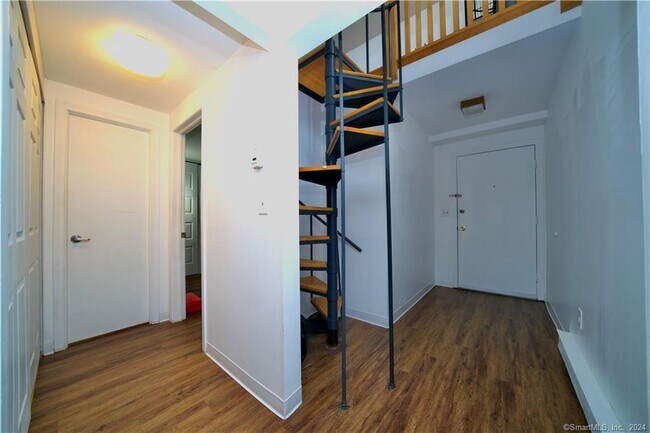 Photo - 15 Cinnamon Spring Unit 15