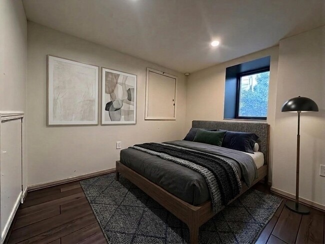 Photo - 64 Goodenough St Unit G