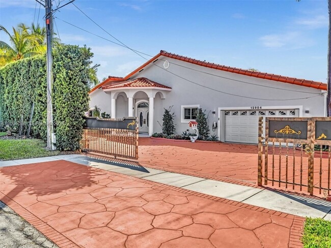 Photo - 12904 Banyan Rd