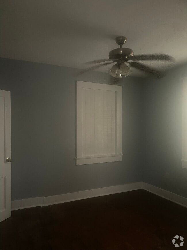 Building Photo - 858 Geranium St Rental