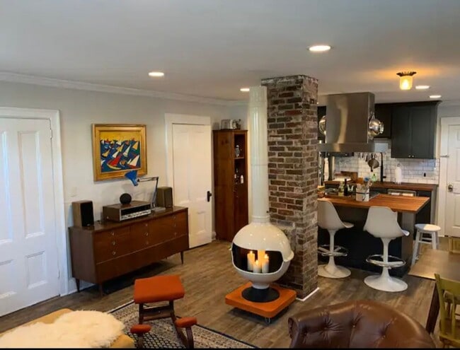 Photo - 136 Clark St Unidad 1