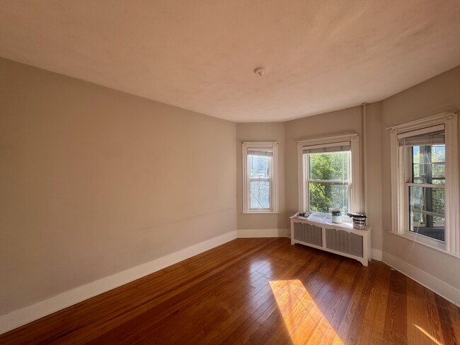 Photo - 25 Josephine Ave Unit 2