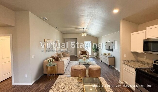 Photo - 2033 Kenwood Ave