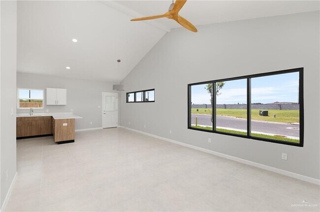708 Oriole Rd Unit 4