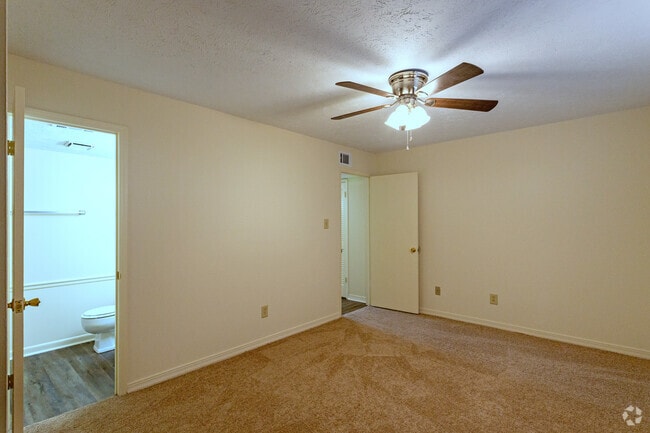 2BR, 2BA-1152SF, Master Bedroom