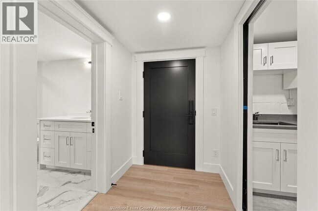 Photo - 247 Brock St Unité 104