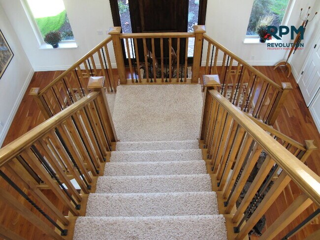 Photo - "Experience Luxury Living: Spacious 5-Bed ...