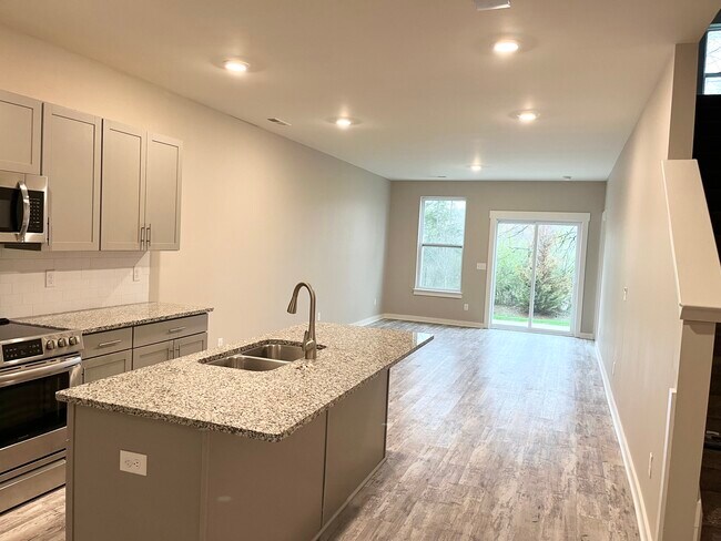 Photo - 4238 Aragorn Way