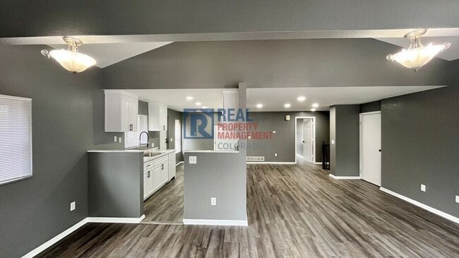 Building Photo - 5860 W 4th Ave Rental