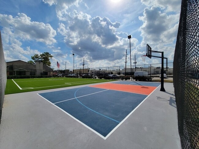 Photo - Champions Pointe Apartments