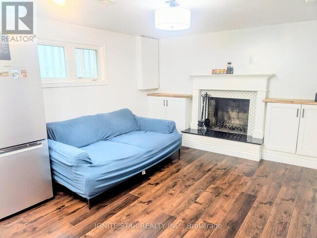 Photo - 323 Montego Rd