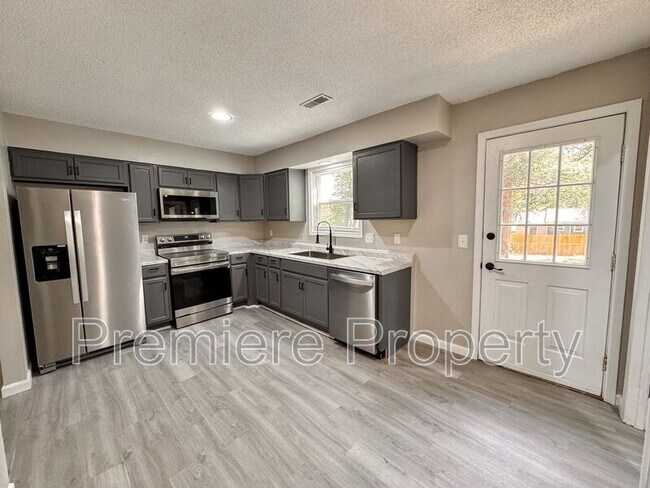 Photo - 710 N Pine St