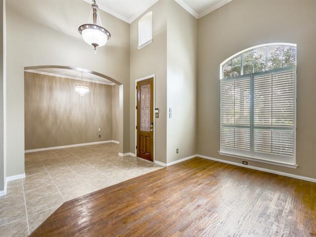 Photo - 2817 Pioneer Dr