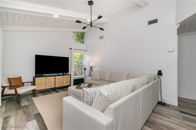 Photo - 1320 Lake Shore Dr