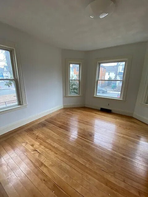 Photo - 87 Marshall St Unit 1