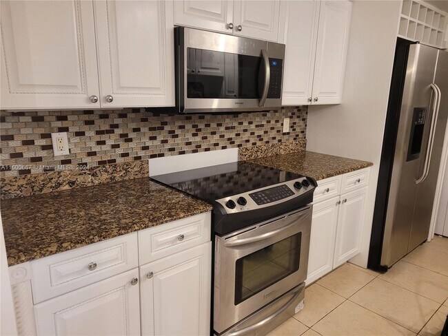 Photo - 6917 Collins Ave