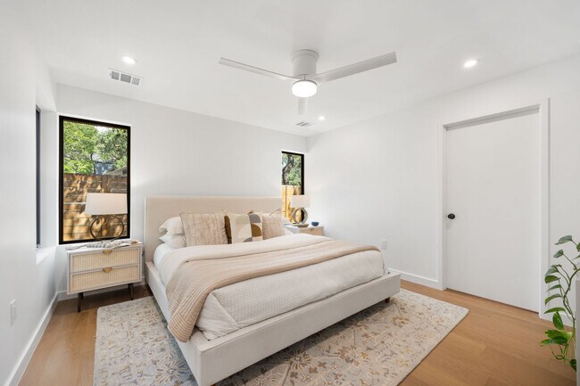 Photo - 803 Herndon Ln