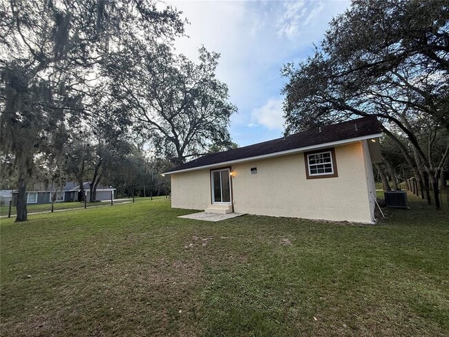 Photo - 40233 Palm St