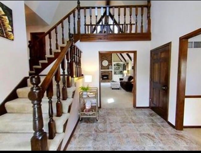 Photo - 1405 E Frontier Ln