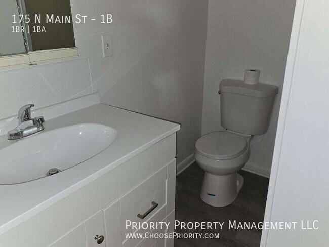 Photo - 175 N Main St Unit 1B