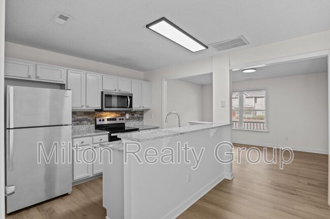 Building Photo - 107 Laura Ln