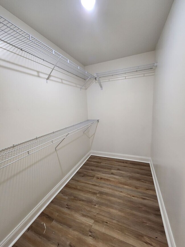 Photo - !!New Construction!! NEAR Pinegrove Elementary/Middle - 4BR Home with Granite Countertops, LVP Fl...