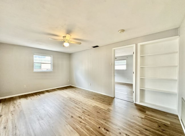 Photo - 1501 S Hillcrest Ave