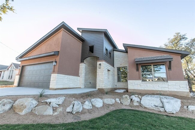 Photo - 1306 Whitetail Rd