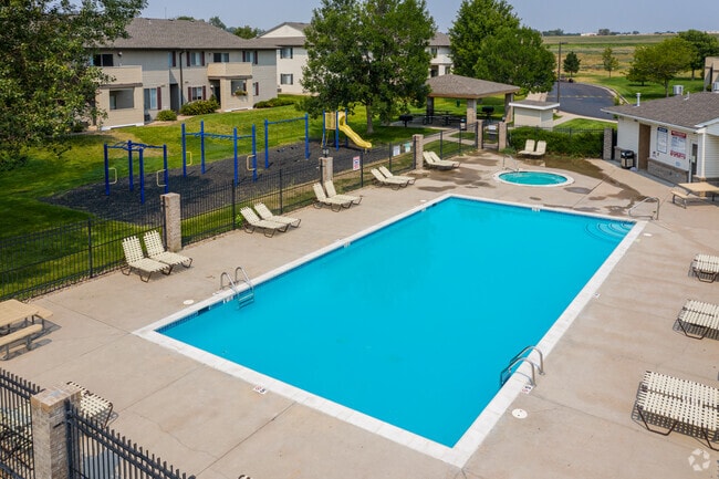 Photo - Crescent Cove Apartments