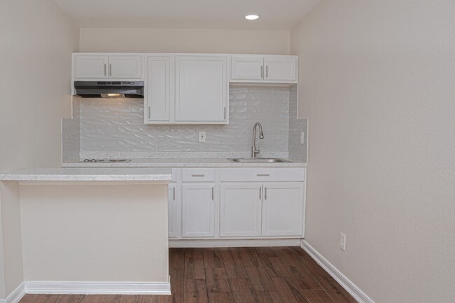 Building Photo - 101 S Allen-Genoa Rd Unit 157B