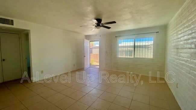 Photo - 1025 S Santa Rita Ave