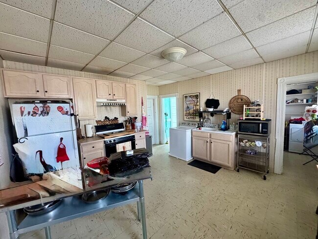 Photo - 141 Whitwell St Unit 1