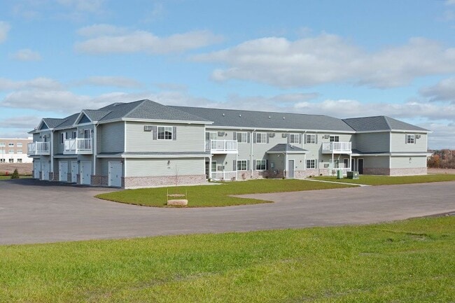 Building Photo - FOX CROSSING ESTATES Rental