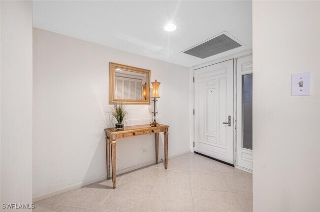 Photo - 4551 Gulf Shore Blvd N Unidad 605