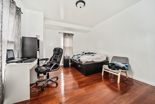 72 Standish Ave Unit 1