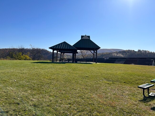 Pabellones del parque Orchard - The Overlook Apartments