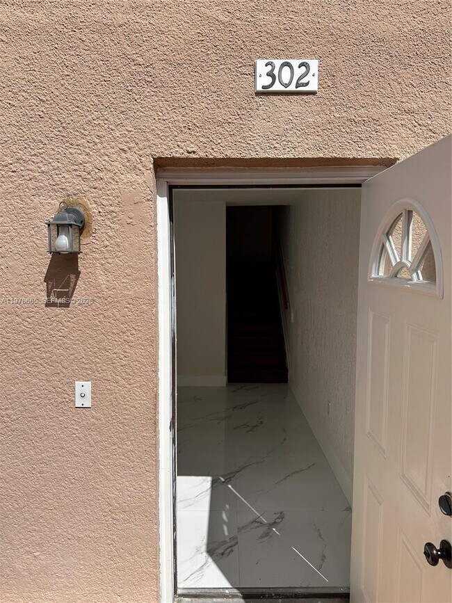 Building Photo - 8440 SW 154th Cir Ct