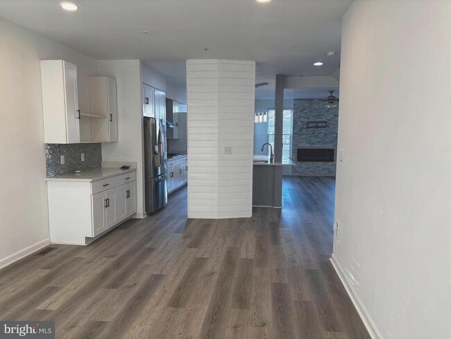 Photo - 2919 Lomond Pl