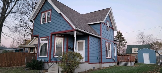 Building Photo - 917 Marsac St Unit #2 Rental