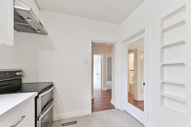 Photo - 2 Wingate Pl