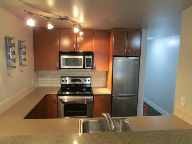 Photo - 3401 Wallingford Ave N Unit 206