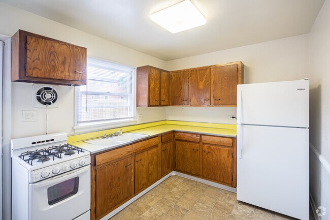 2BR, 1BA
