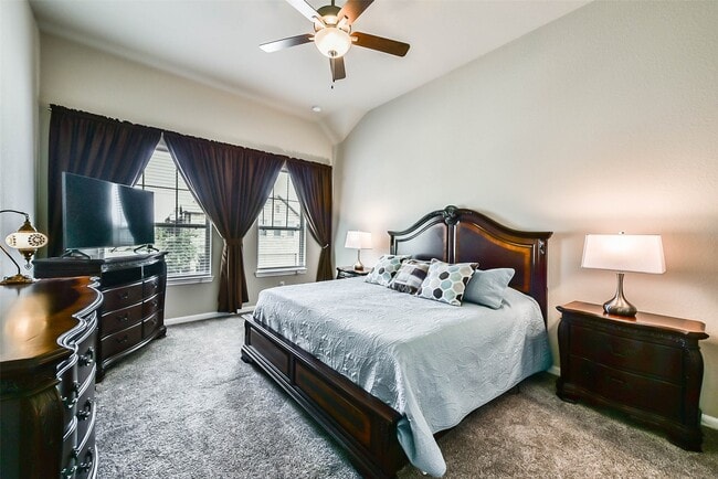 Photo - 16207 Rattlesnake Run Trail