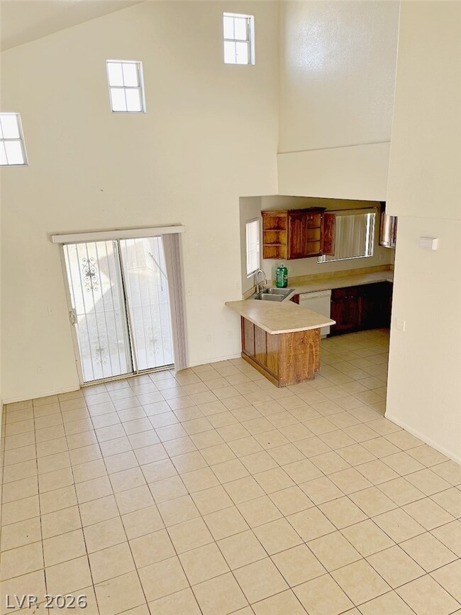 Photo - 6168 Bluehill Ave