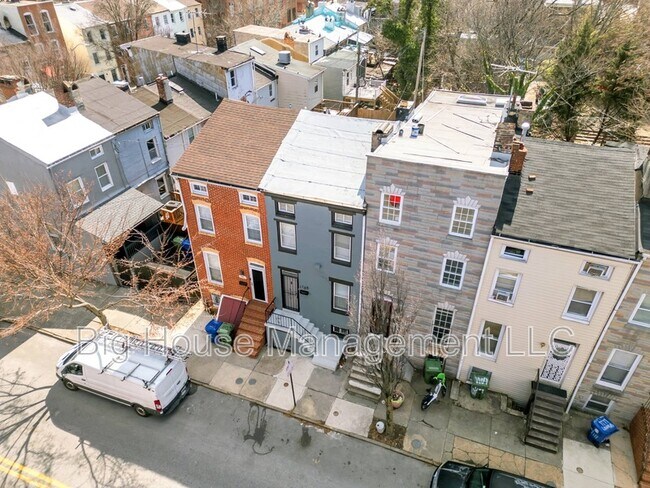 Photo - 1105 W Lombard St