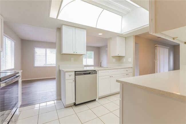 Building Photo - 360 Gulf Breeze Blvd Rental